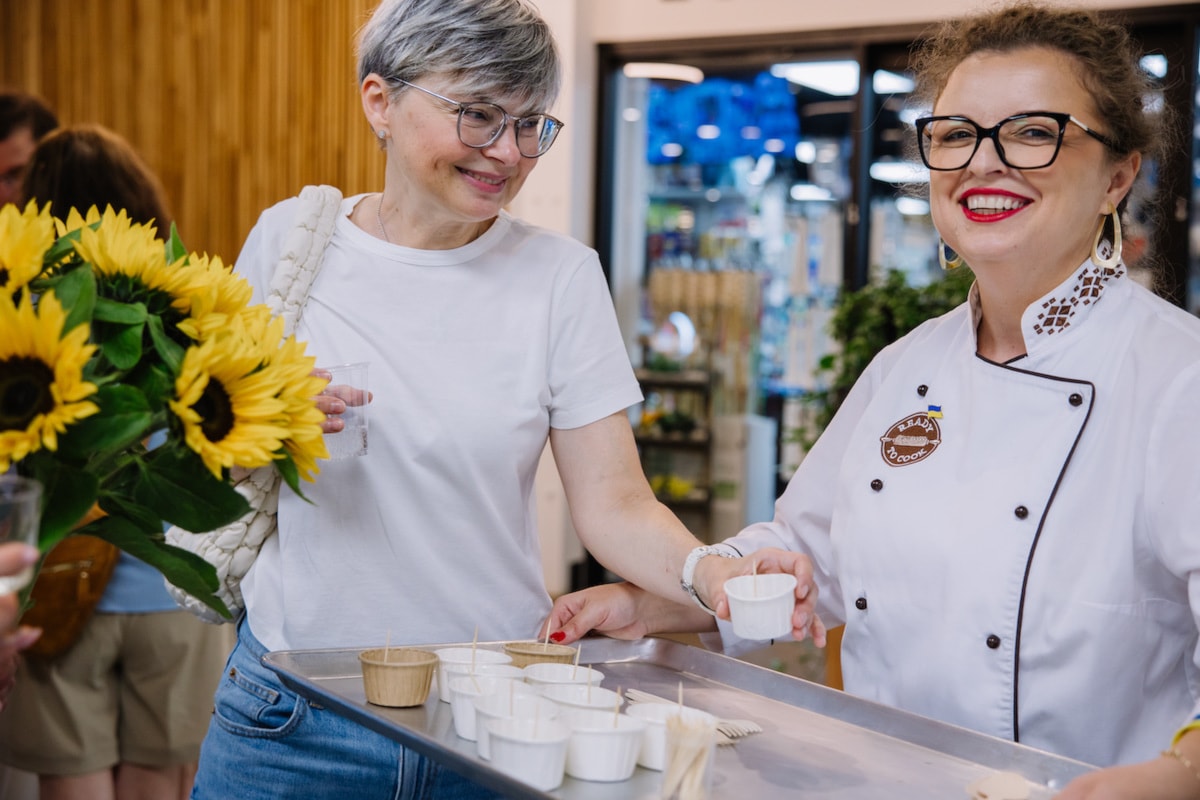 Après avoir fui la guerre en Ukraine, une mère célèbre deux ans de succès entrepreneurial à Kelowna