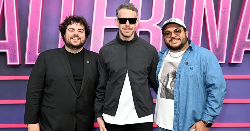 Ce groupe d'amis de Toronto discute cinéma dans un chat, puis créent un podcast à succès