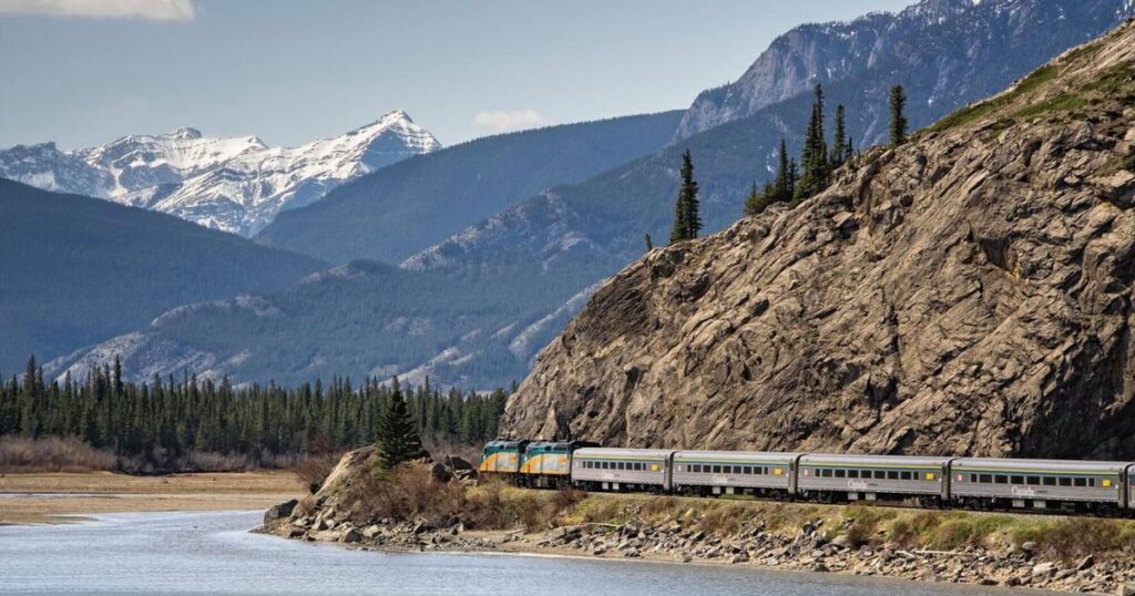 J'ai parcouru 10 000 kilomètres au Canada en train : la meilleure façon de découvrir ce pays immense et fascinant