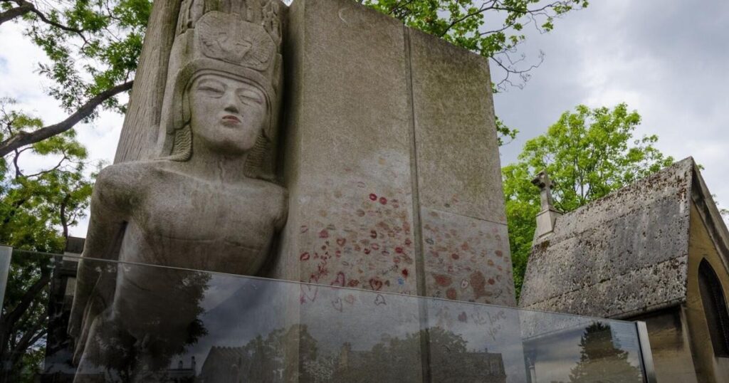 Visiter des cimetières lors de mes voyages m’a permis de découvrir la ville mieux que n’importe quel guide touristique