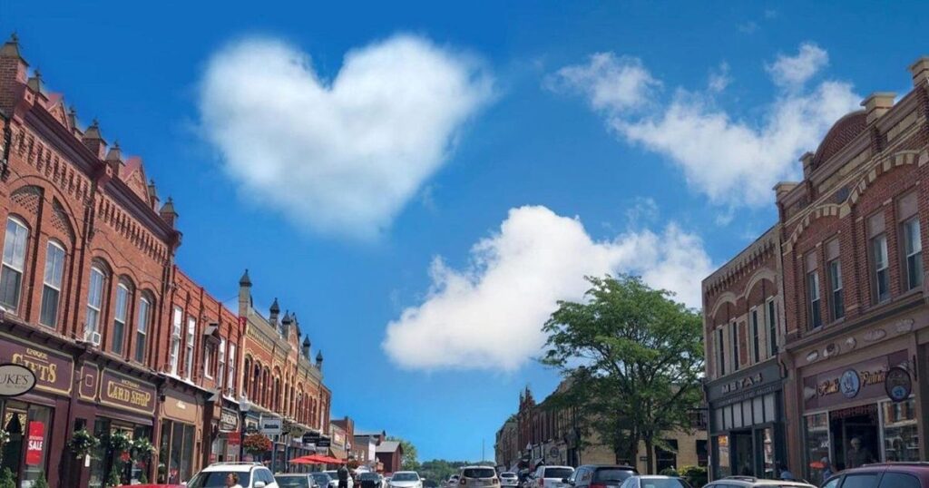 La ville patrimoniale prisée au bord du lac en Ontario, célèbre lieu de tournage renommé