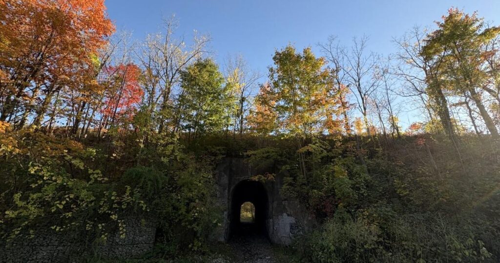 J'ai visité un tunnel hanté populaire en Ontario : une expérience effrayante malgré un nom trompeur