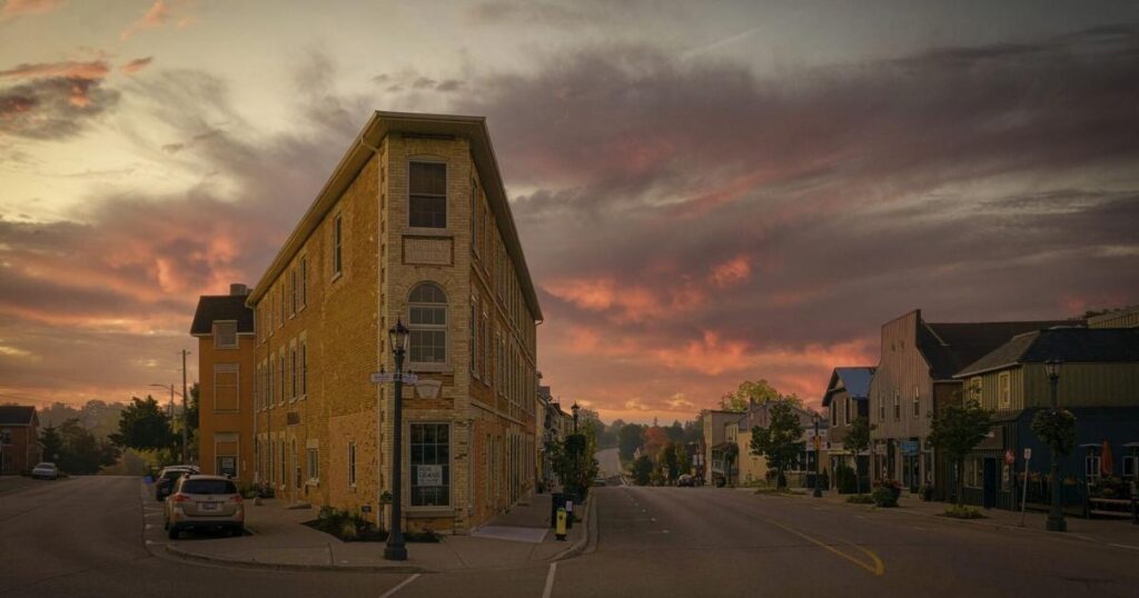 Le village le plus pittoresque de l'Ontario devient la destination Halloween à ne pas manquer