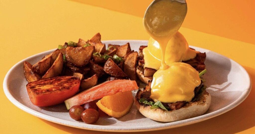 Endroit de petit-déjeuner populaire à B.C., initialement food truck, ouvre sa première succursale à Toronto