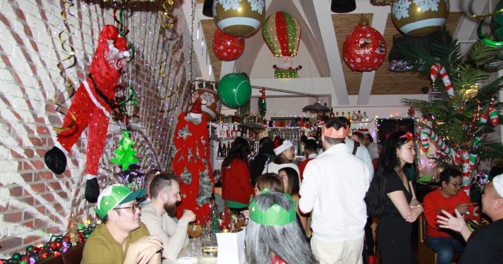 Deux bars de Toronto se métamorphosent en paradis hivernal pour des escapades festives enchantées