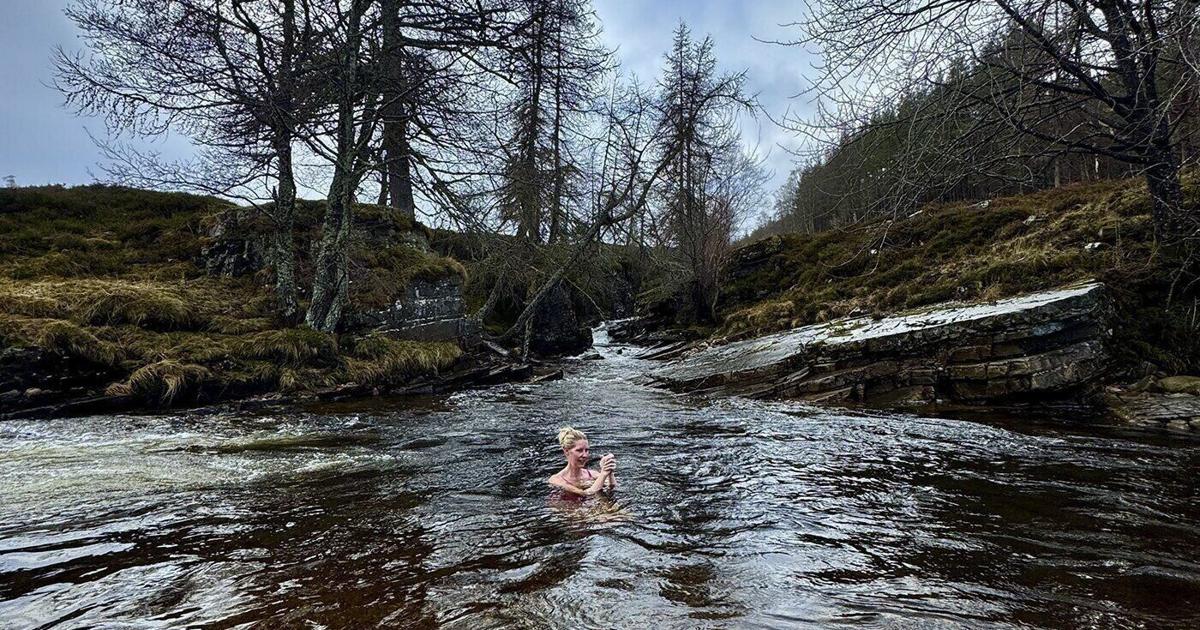 En Écosse, je me suis plongé dans les eaux sauvages et glaciales pour une immersion dans la tradition