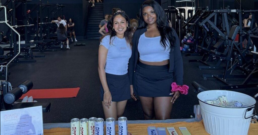 Amis de Toronto rencontrés au lycée lancent un mocktail axé sur le bien-être