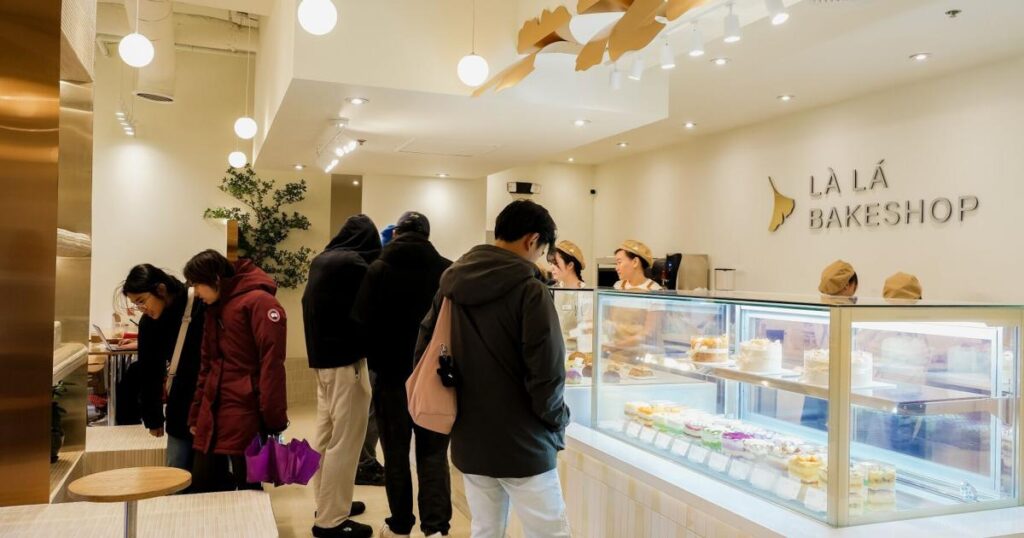 Boulangerie vietnamienne locale ouvre une nouvelle boutique emblématique au centre de Toronto après la fermeture de sa première succursale