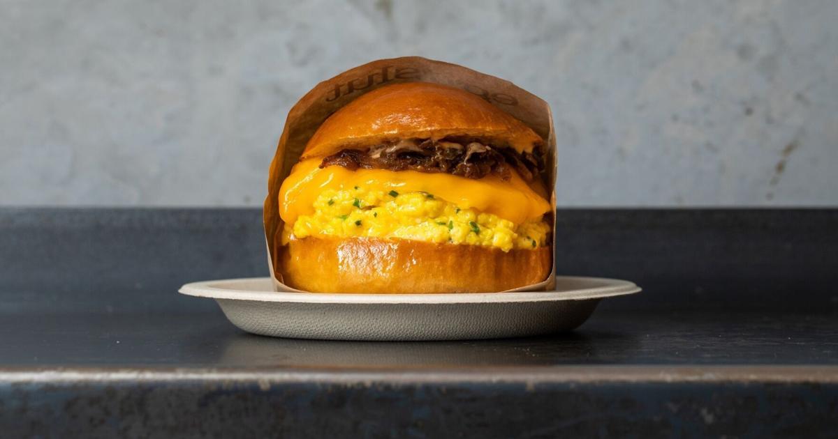 Ce lieu de petit-déjeuner viral ouvre sa première franchise au Canada à Toronto