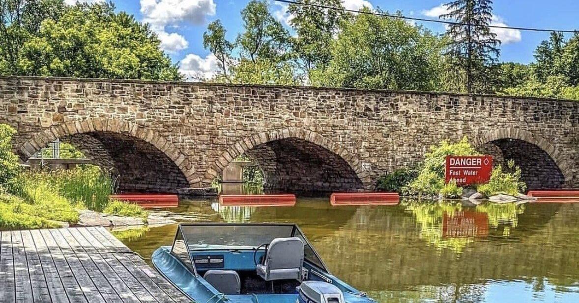 Le plus ancien pont de l'Ontario au cœur d’un charmant village rural historique