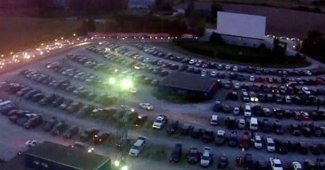 Ces 6 cinémas drive-in en Ontario proposent des films en avant-première dans un cadre extérieur nostalgique