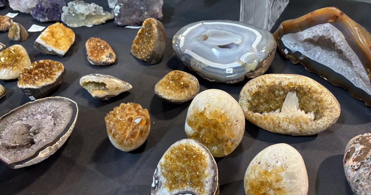 Cherchez de l’or véritable et découvrez des gemmes rares à Bancroft, capitale minérale du Canada, durant le long week-end d’août