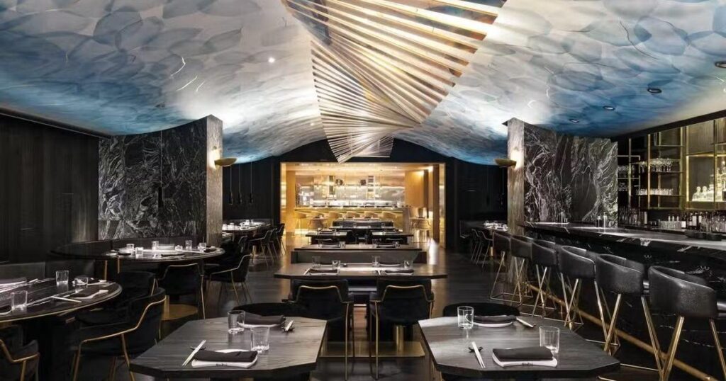 L'Ontario domine le classement des 50 meilleurs restaurants d'hôtels au Canada en 2026, avec la plupart situés à Toronto