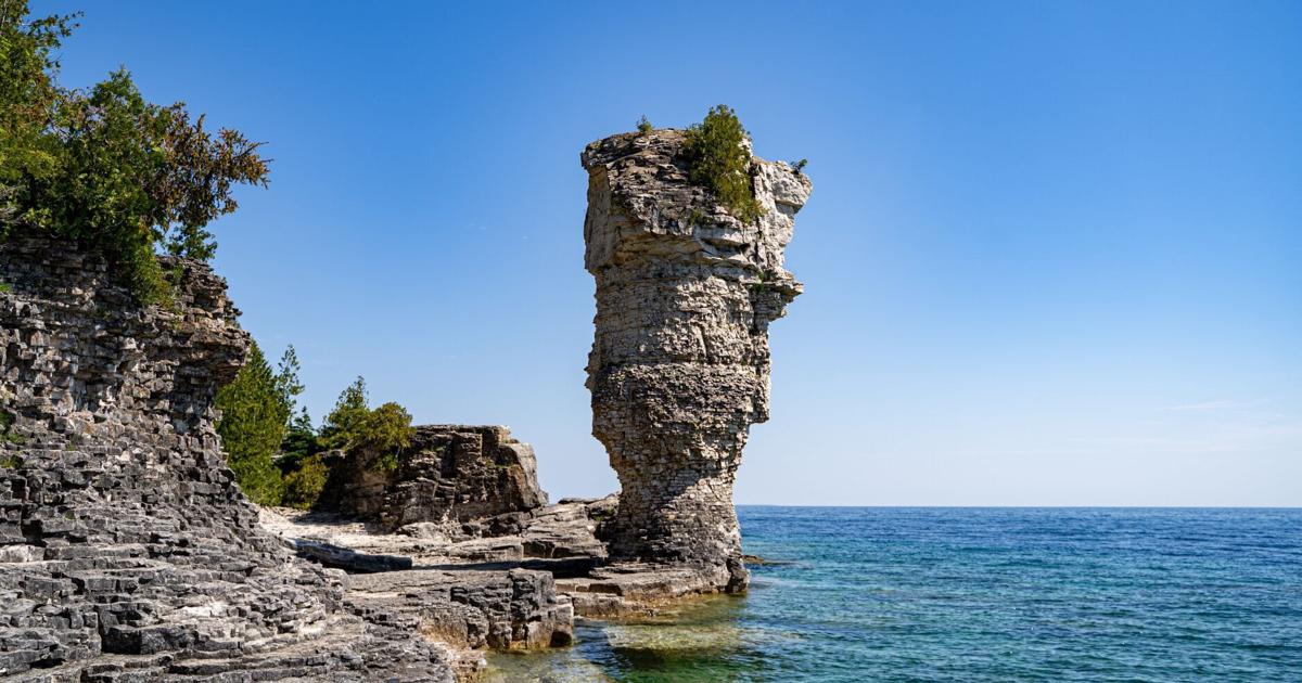 Escapades sur une île en Ontario : plages, grottes et paysages côtiers spectaculaires