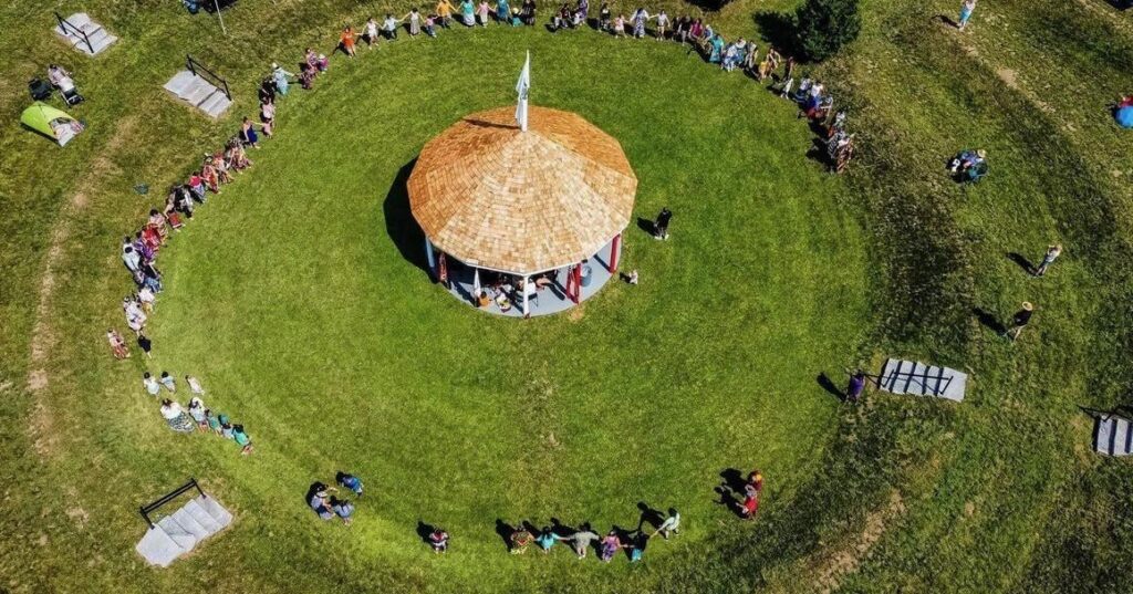 Guide des prochains powwows à Shawanaga et Wasauksing pour les premiers visiteurs