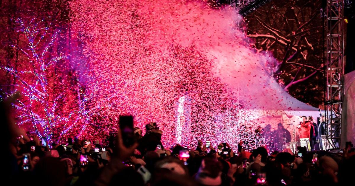 Les Chutes du Niagara reviennent à l'Ontario pour la plus grande fête du Nouvel An au Canada après 7 ans de pause